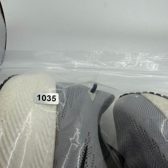 Athletic_Shoes